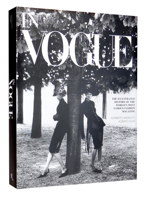 In Vogue: An Illustrated History of the World's Most Famous Fashion Magazine - Ingram